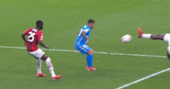 【欧冠】格子追平 苏亚补时绝杀 10人AC米兰负马竞