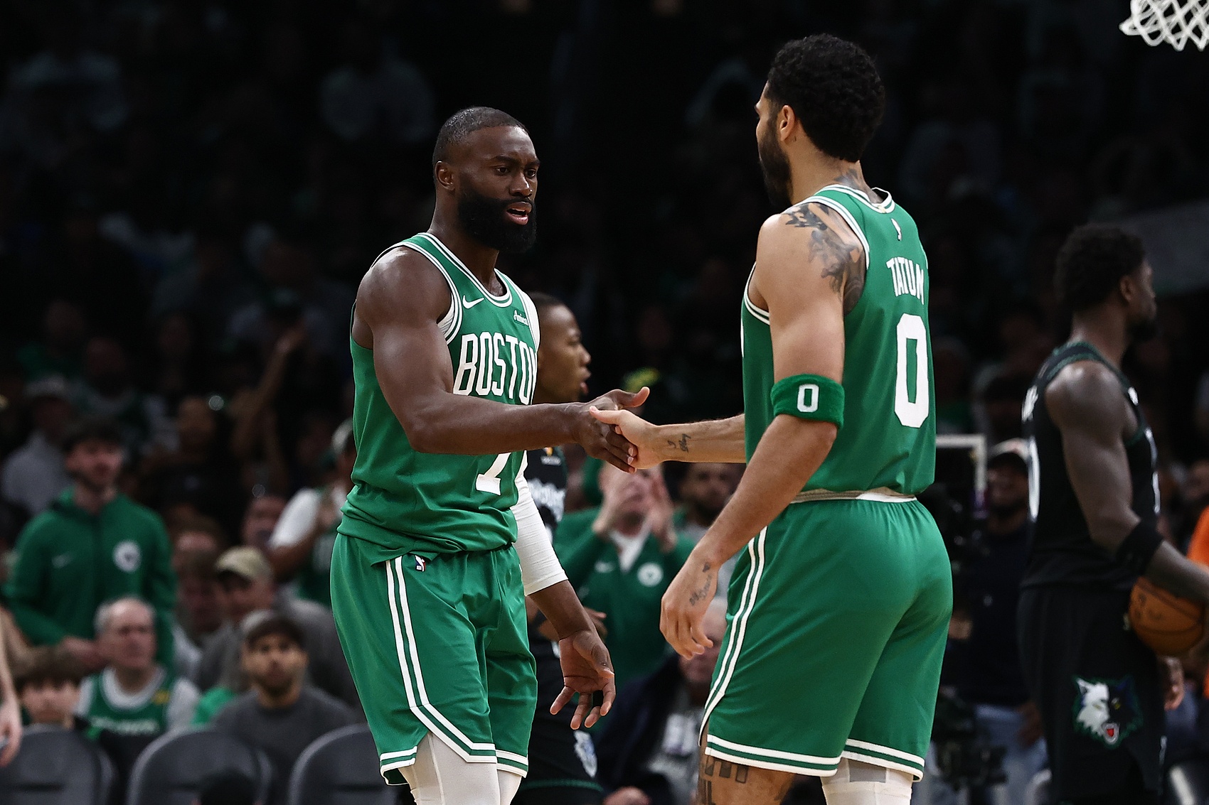 V体育网页版-相得益彰！布朗和塔图姆一起出战时场均28分 五次30+两次40+